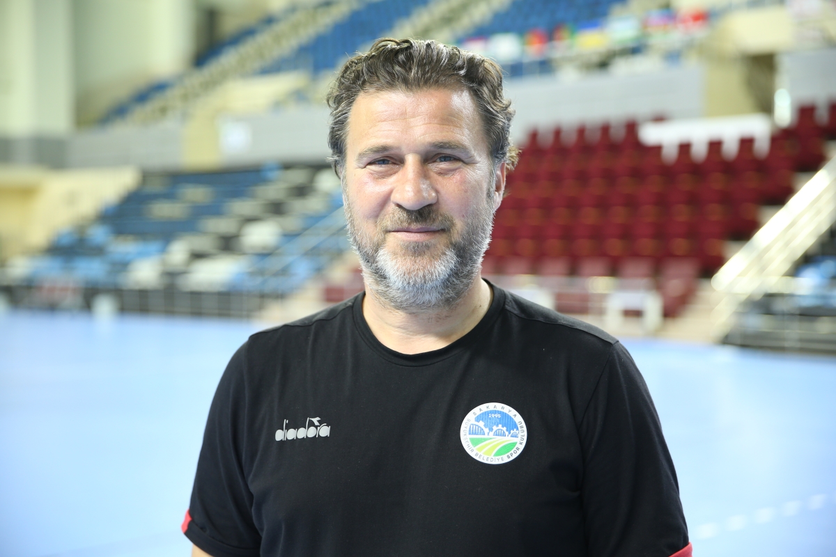 Sakarya Büyükşehir Hentbol Süper Ligde zirveyi hedefliyor