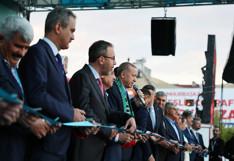 “4 milyar TL’lik 203 proje Sakarya’ya hayırlı olsun”