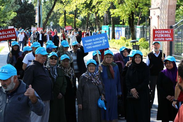 Sağlıklı yaşam için yürüdüler