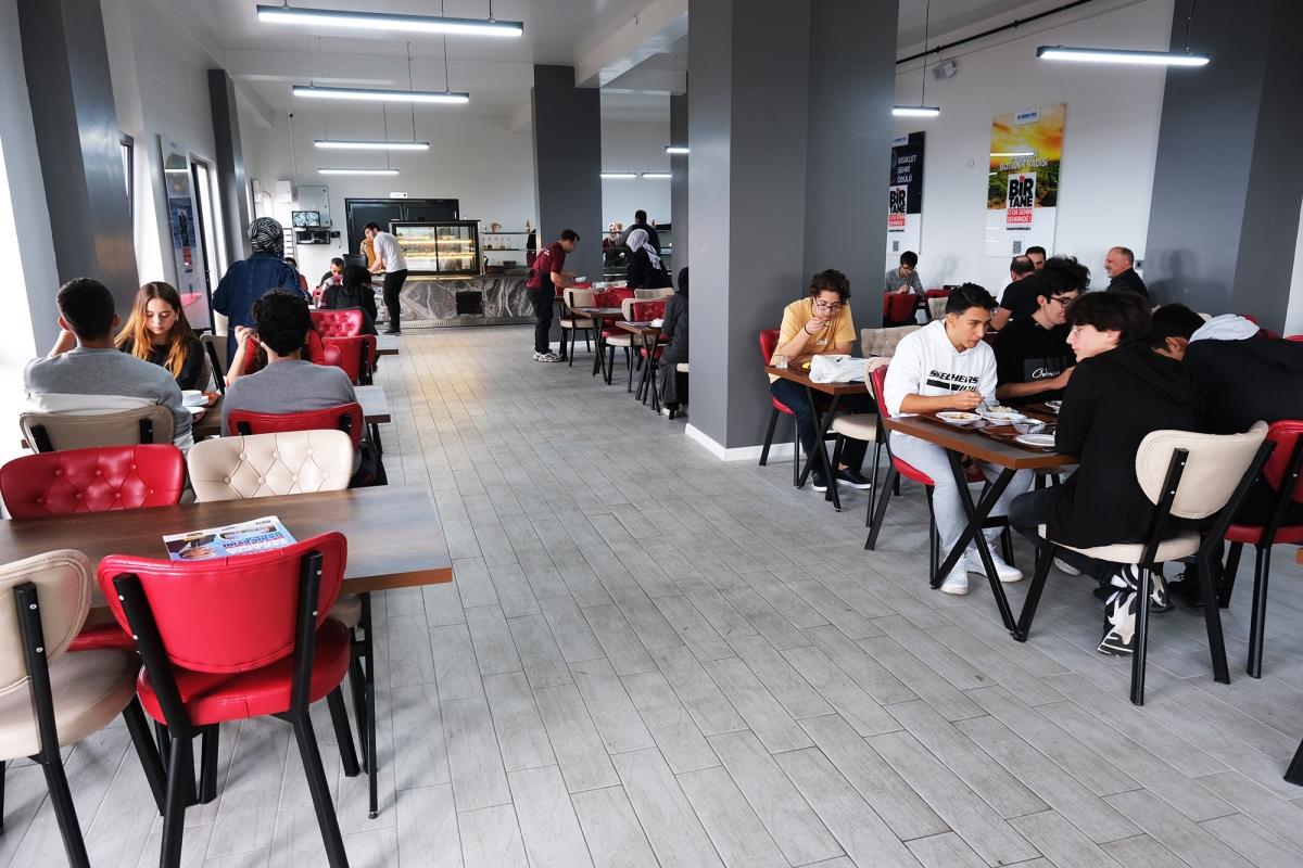 Uygun fiyata her çeşit yemek var