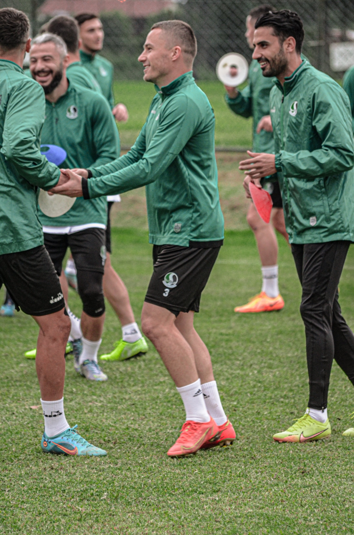 Sakaryaspor 4 eksikle çalıştı