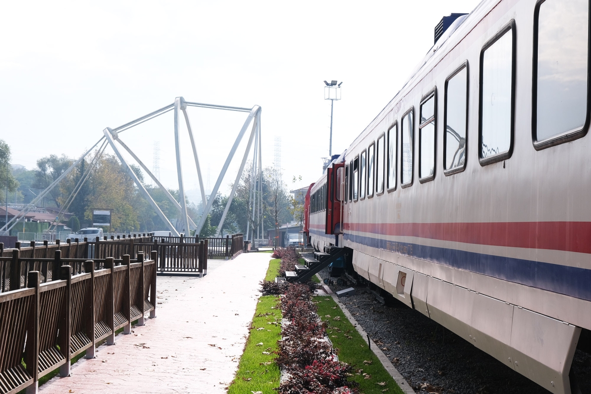 Çınarlı Vagon Park son haliyle beklenen güne hazır
