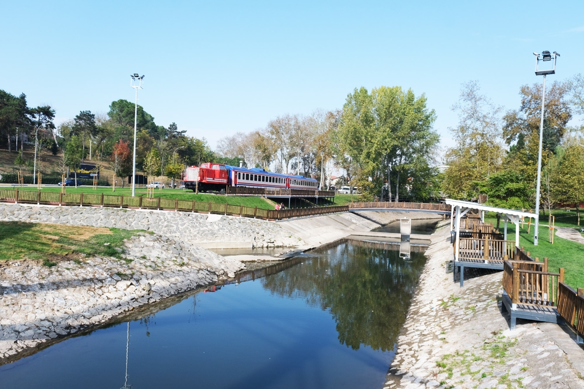 Çınarlı Vagon Park son haliyle beklenen güne hazır