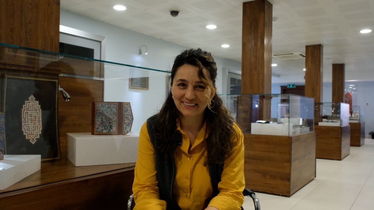Sakarya'da deforme olan kitaplar cilt sanatıyla restore ediliyor