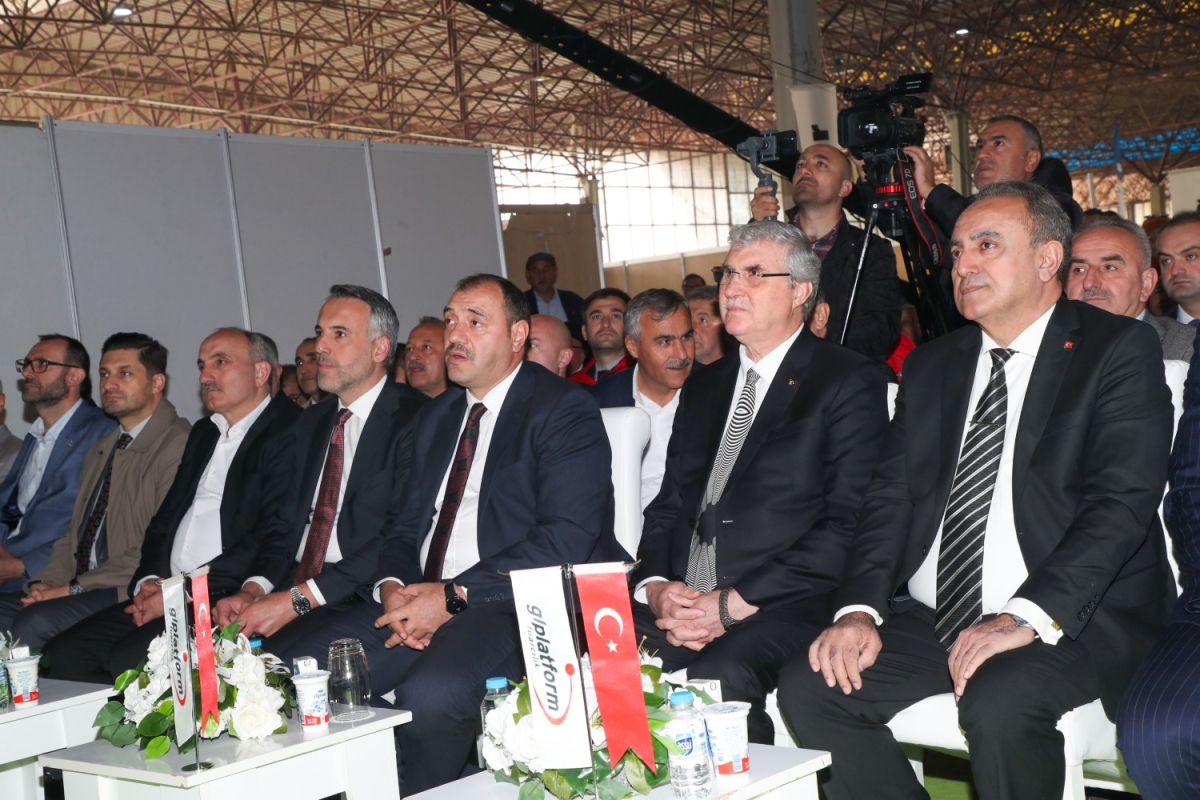 Yüce’den Tarım Fuarı’nda önemli mesaj