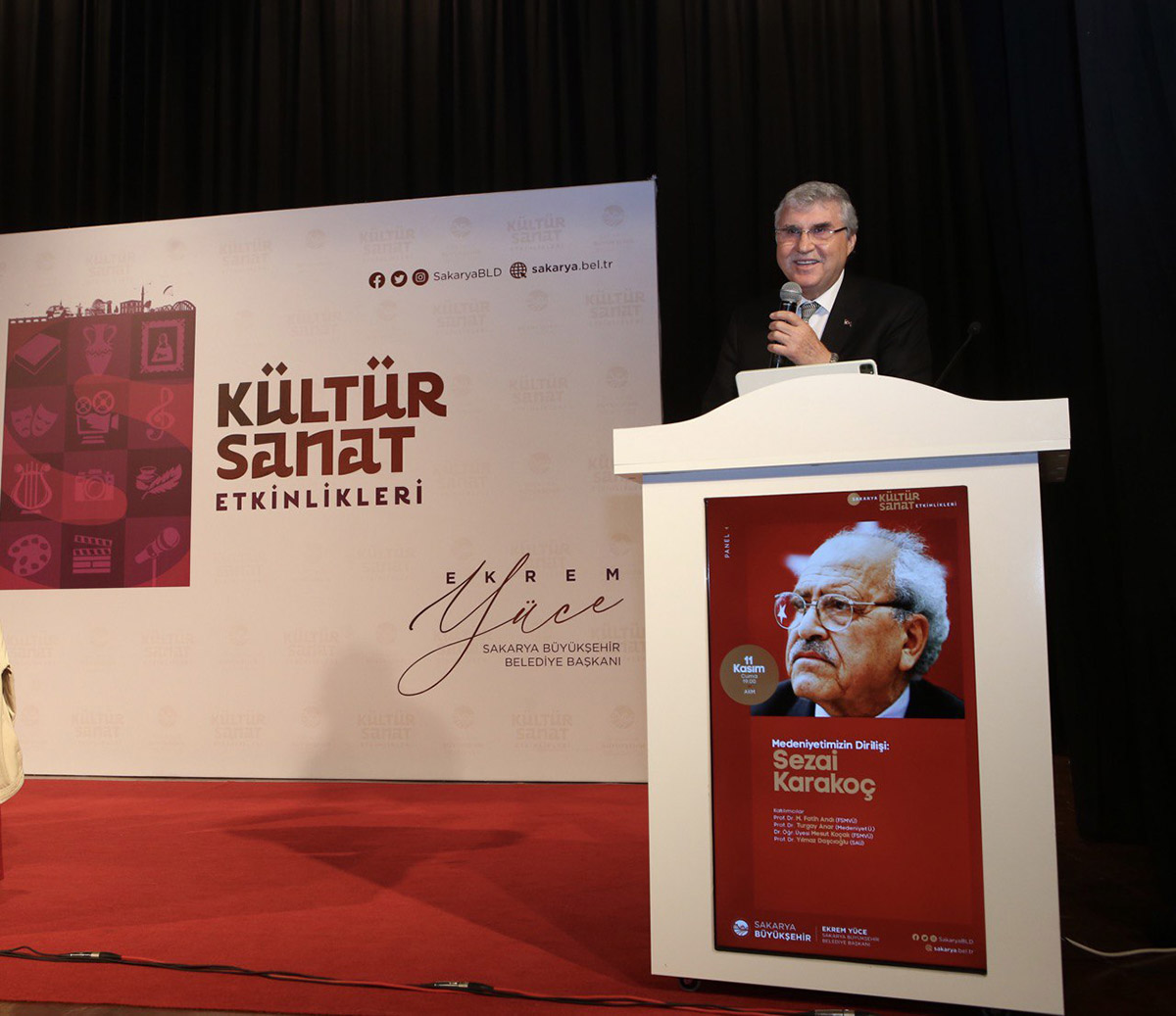  Sezai Karakoç’ konulu panel gerçekleştirildi