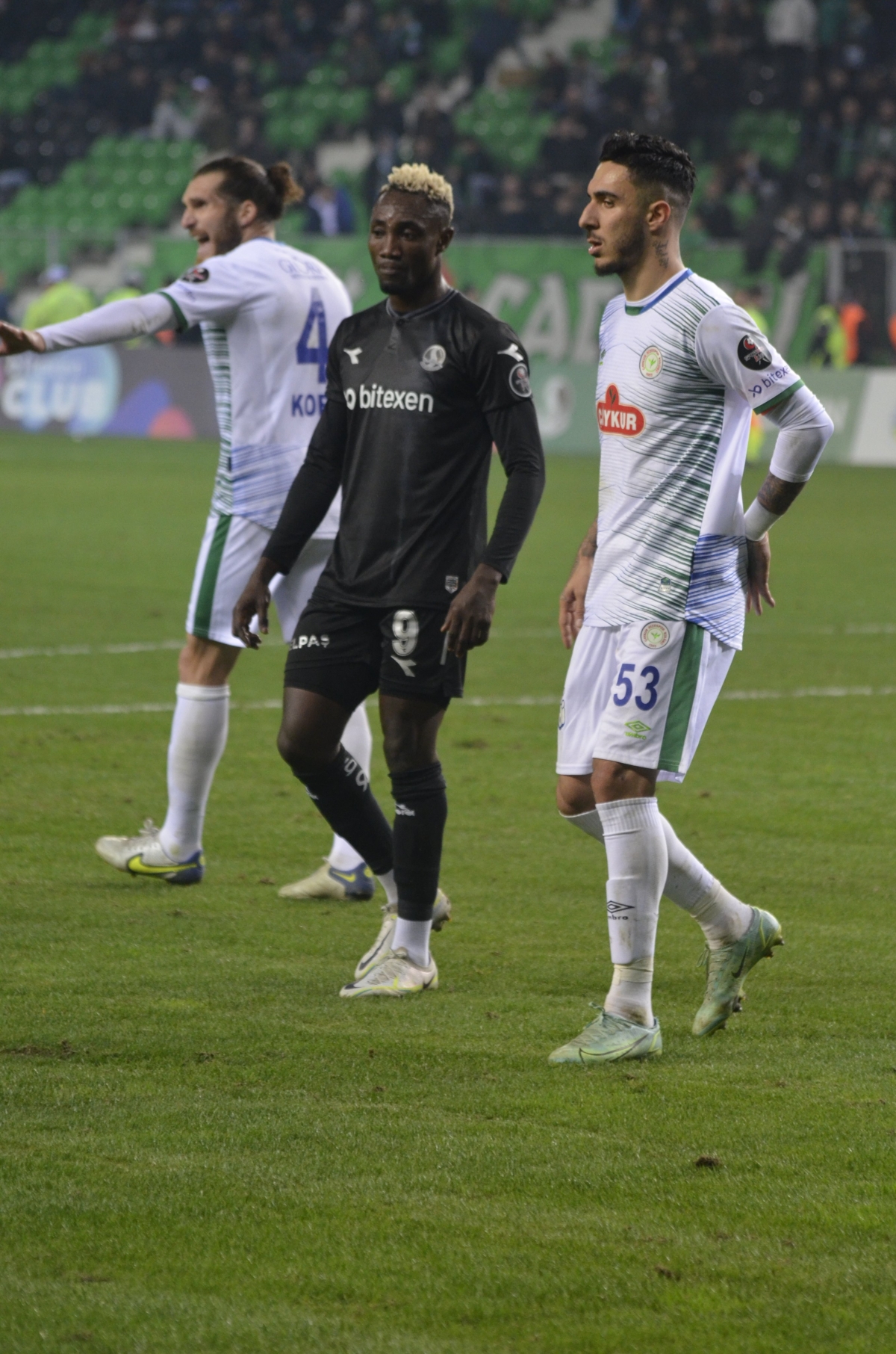 SAKARYASPOR'DA İŞLER İYİ GİTMİYOR