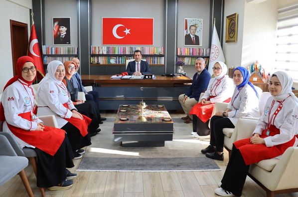 Altın Madalyalı Aşçı Öğrencilerimiz