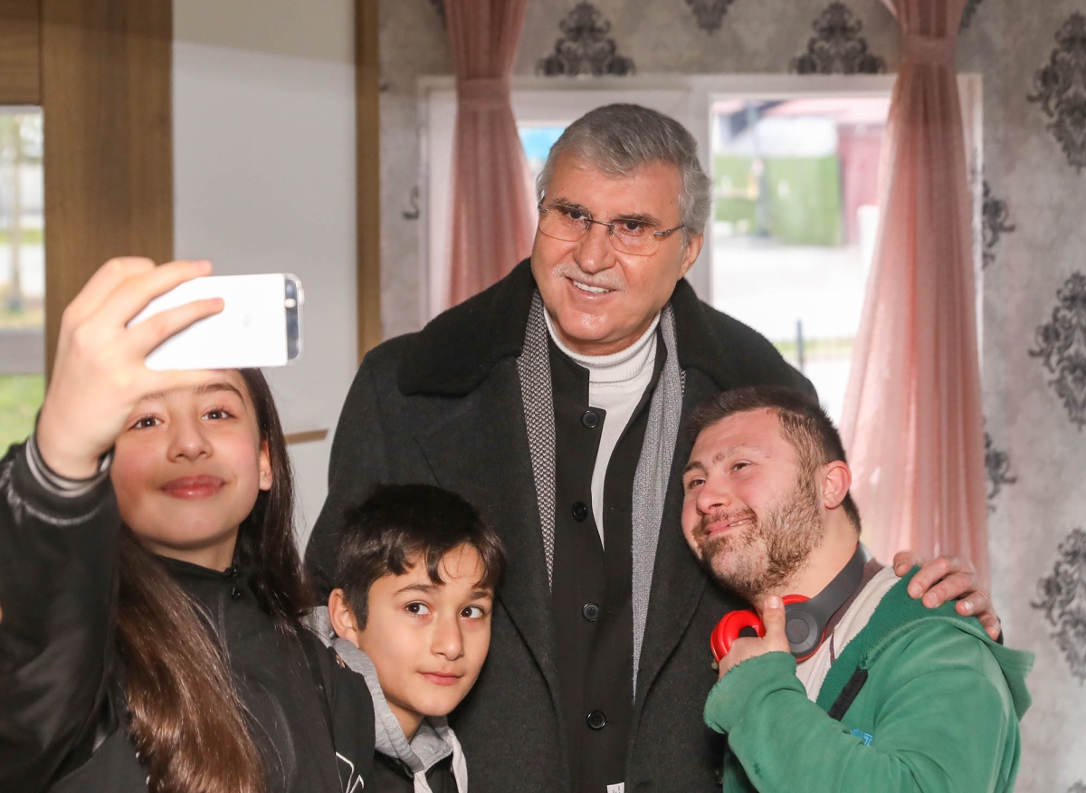 Ters Ev kapılarını bugün ücretsiz açtı