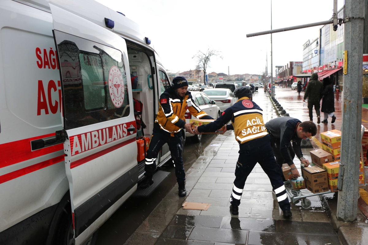 HERKES YARDIMA GİTMEK İSTİYOR