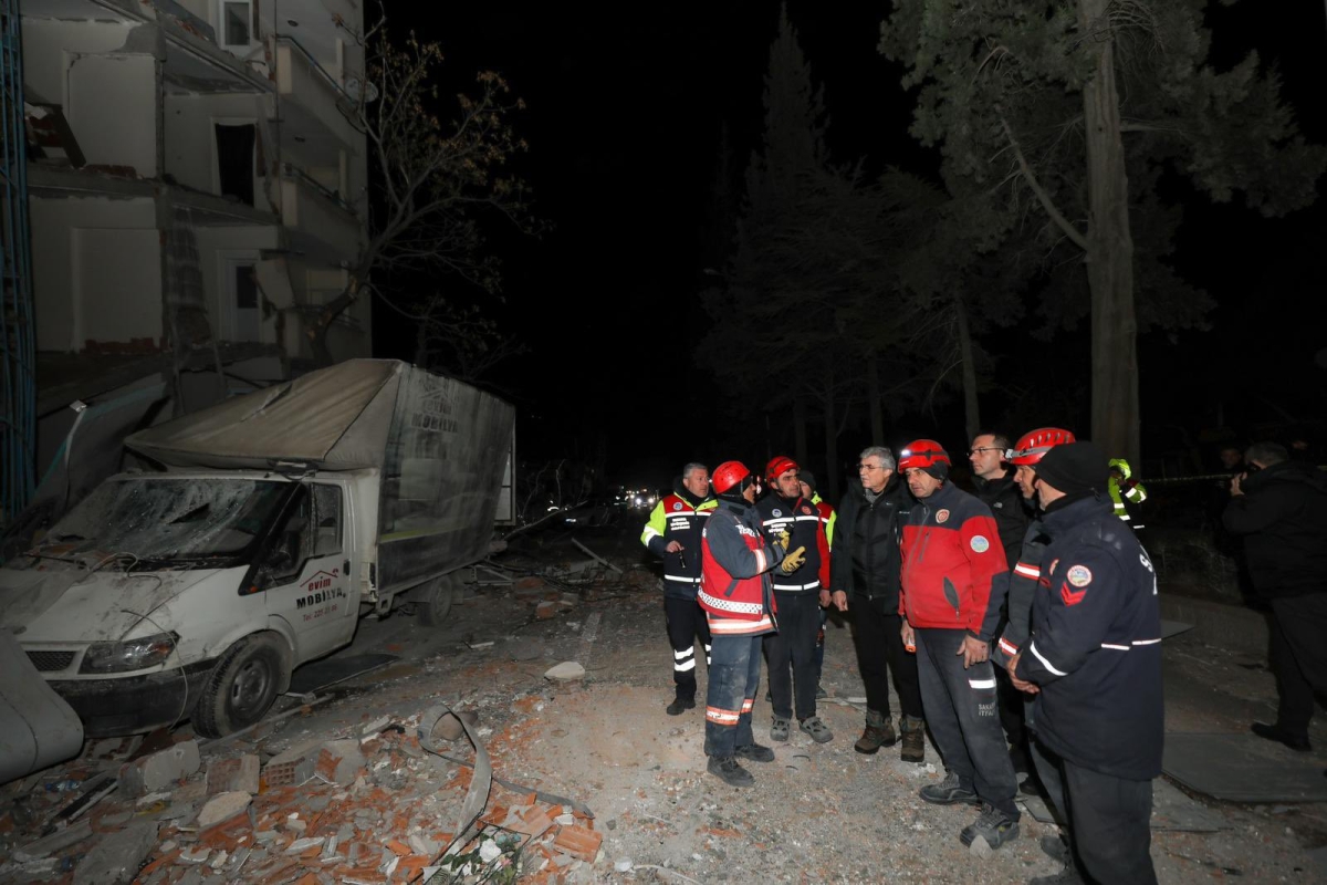 Başkan Ekrem Yüce Deprem Bölgesinde