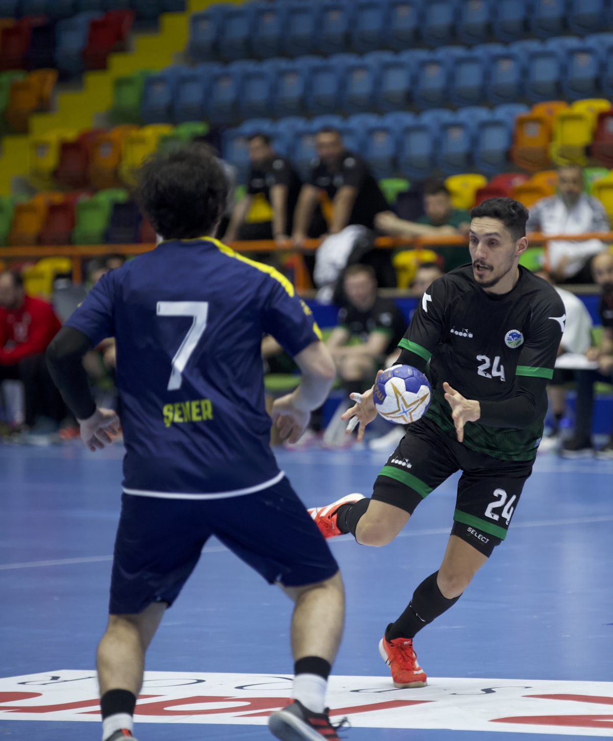 Sakarya Büyükşehir Hentbol: 32 Ankaragücü: 22