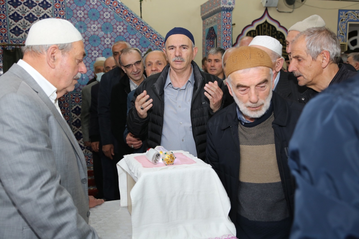 Sapak Camii'nde İftar