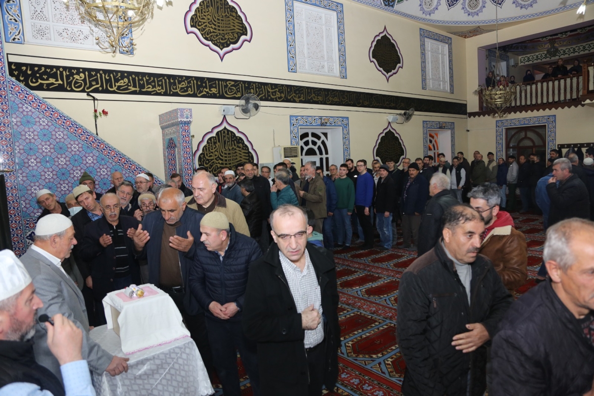 Sapak Camii'nde İftar