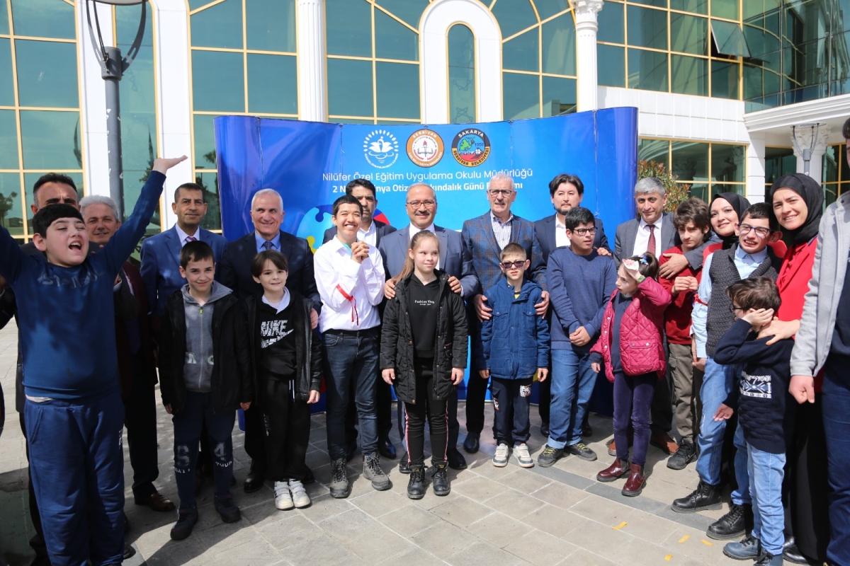 Sakarya'da otizm farkındalık yürüyüşü gerçekleştirildi