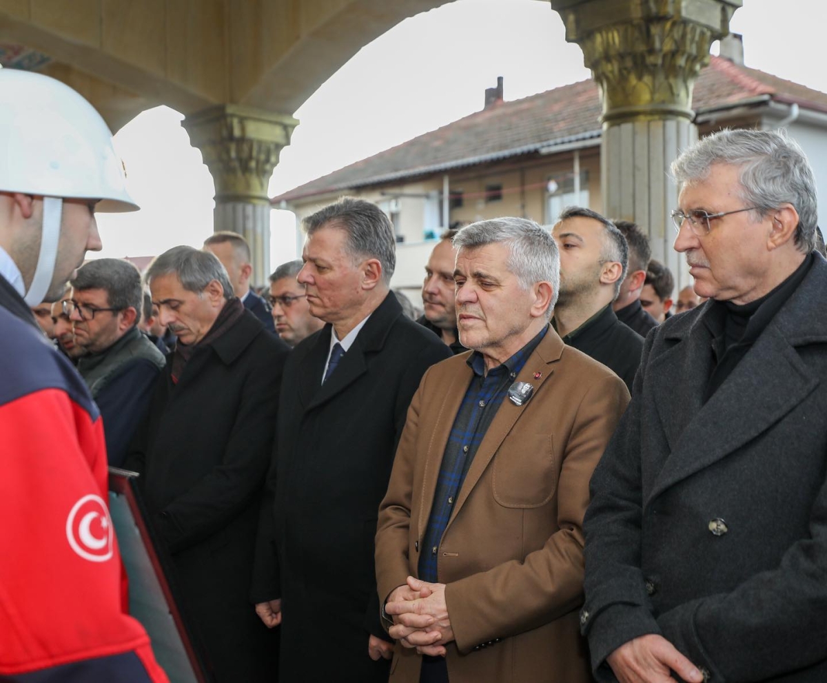 Kahraman itfaiye eri Yusuf Turgut ebediyete uğurlandı