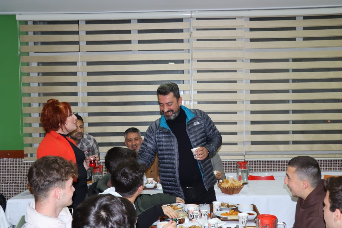 Savaşçı ve millî eğitim yöneticileri iftarda bir araya geldi