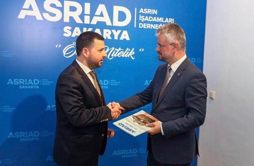 ASRİAD Sakarya MHP’li Av. Akar’ı iftarda ağırladı  