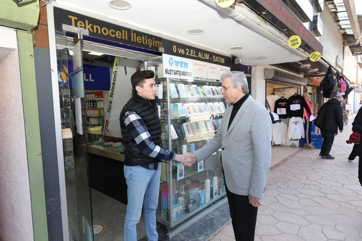 Başkan Ekrem Yüce Çark Caddesinde