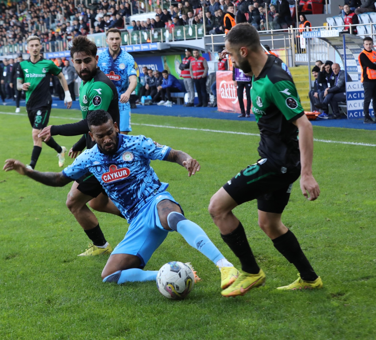 Rizespor-Sakaryaspor Foto Galeri
