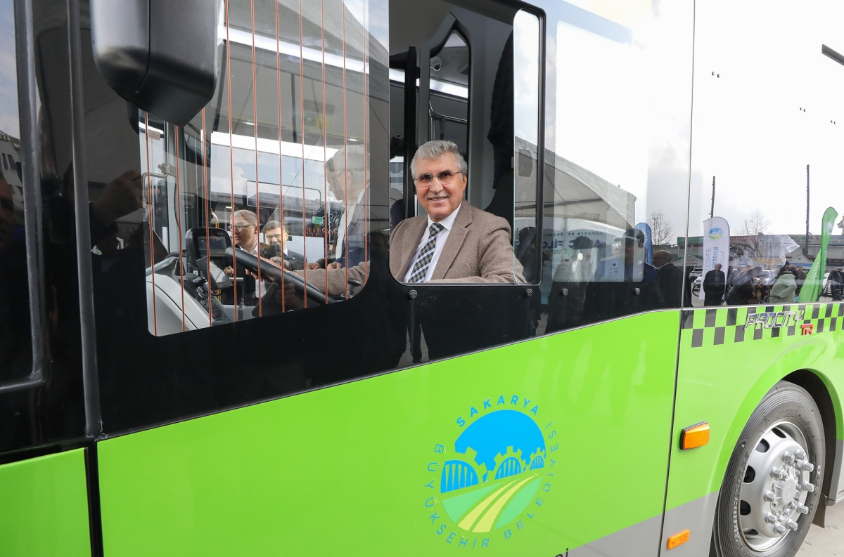 Büyükşehir toplu taşıma filosunu güçlendiriyor 