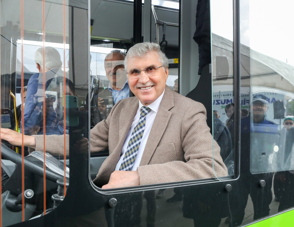 Büyükşehir toplu taşıma filosunu güçlendiriyor 