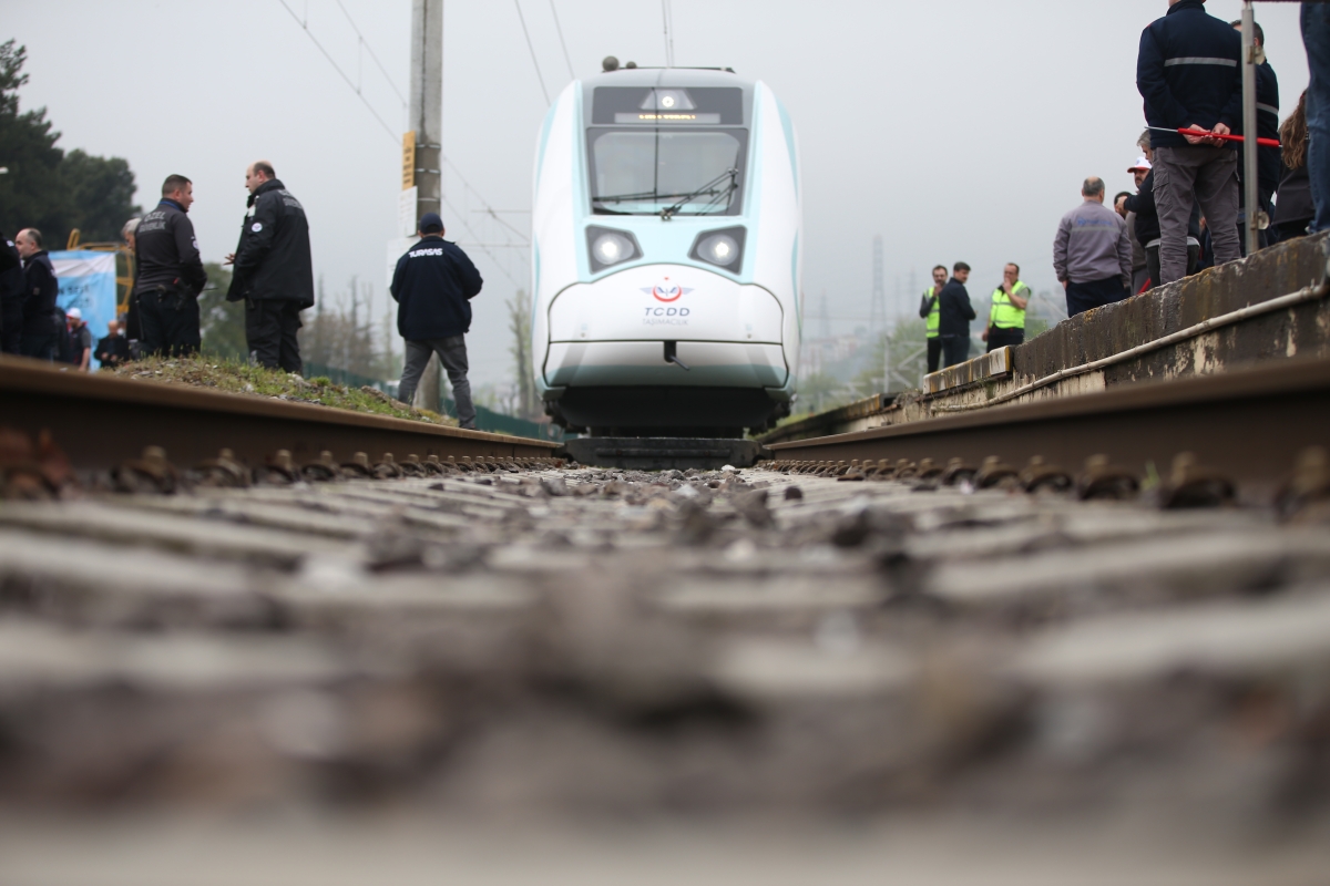Milli elektrikli tren
