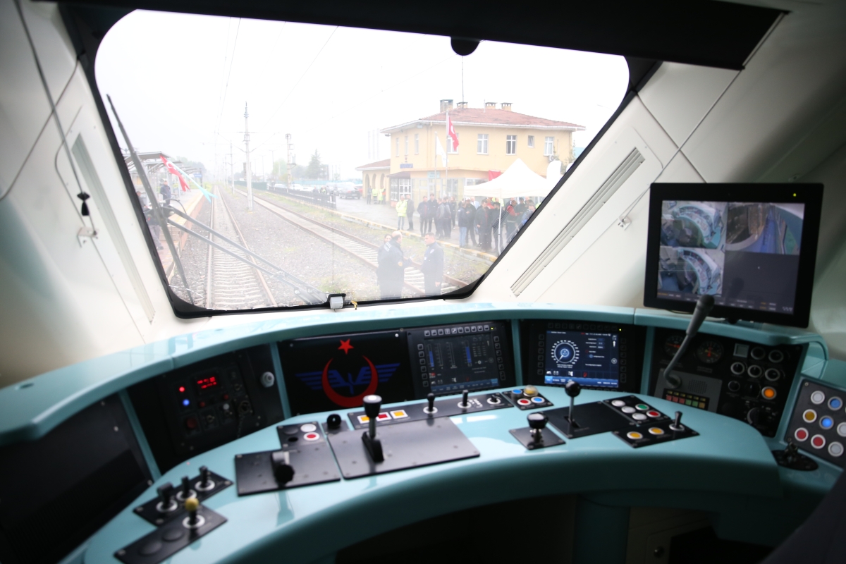 Milli elektrikli tren