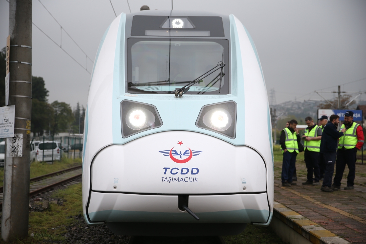 Milli elektrikli tren