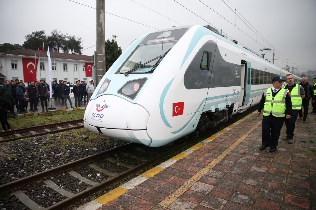 Milli elektrikli tren