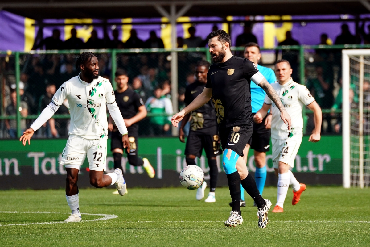  Erzurumspor FK-Sakaryaspor