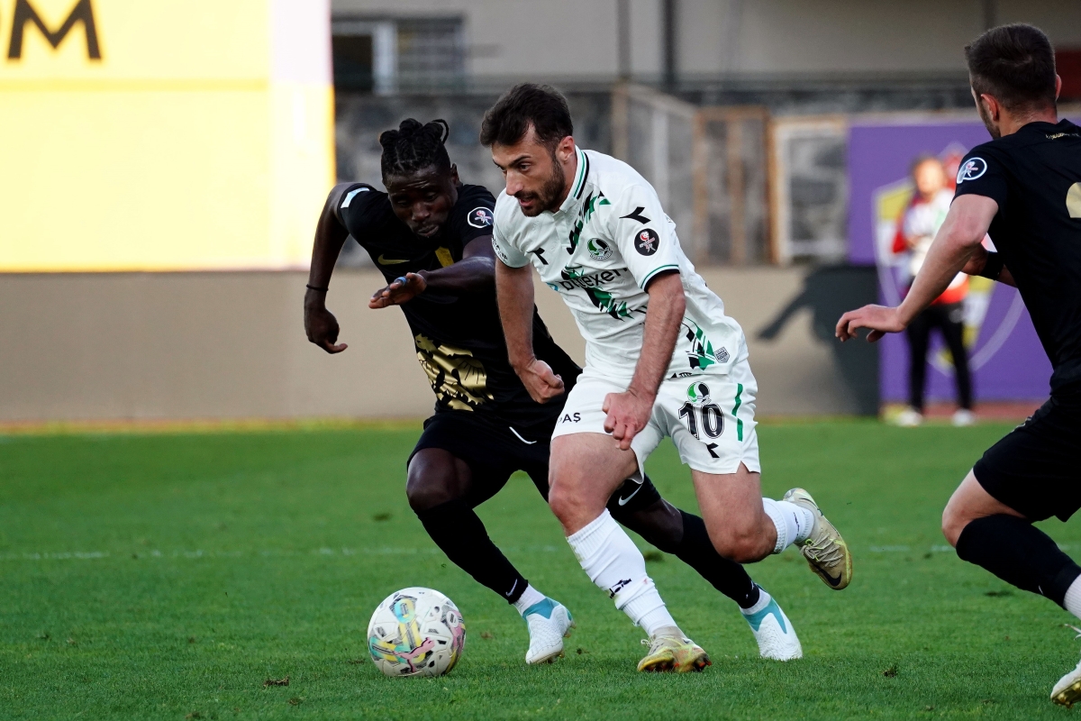  Erzurumspor FK-Sakaryaspor