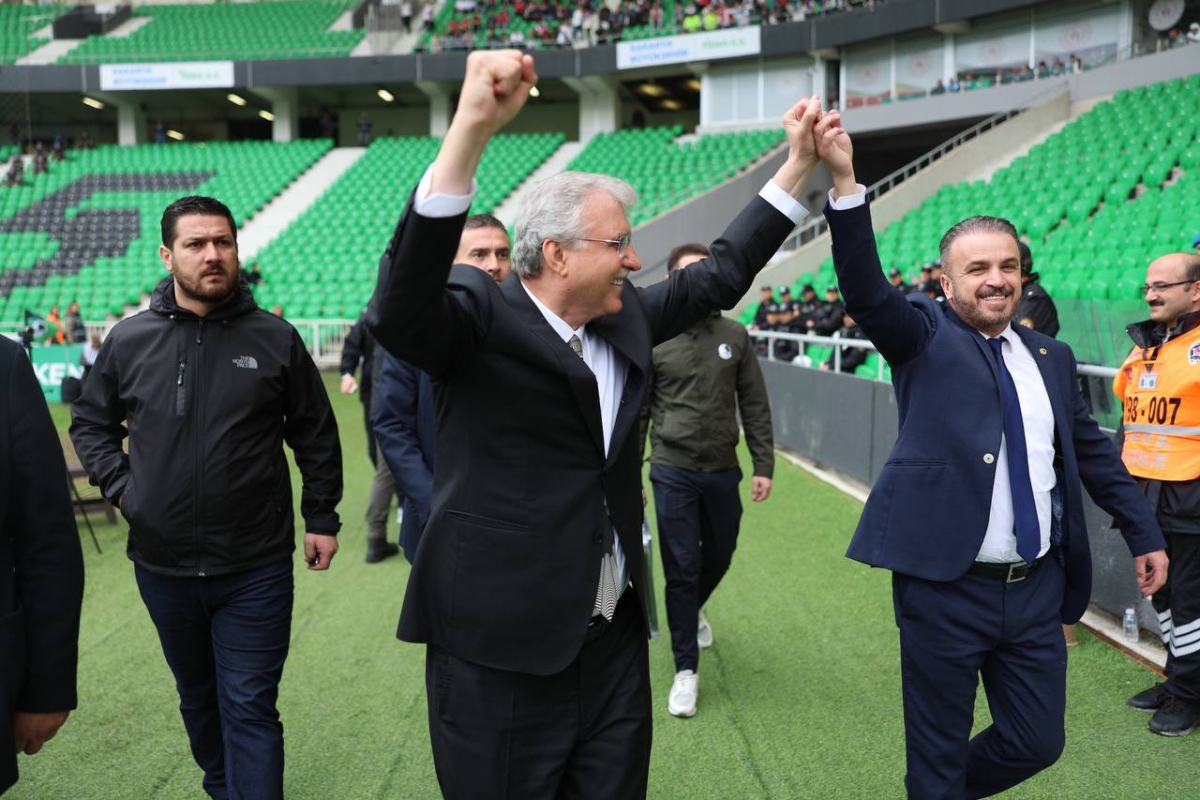 Ekrem Yüce ve Sakaryaspor