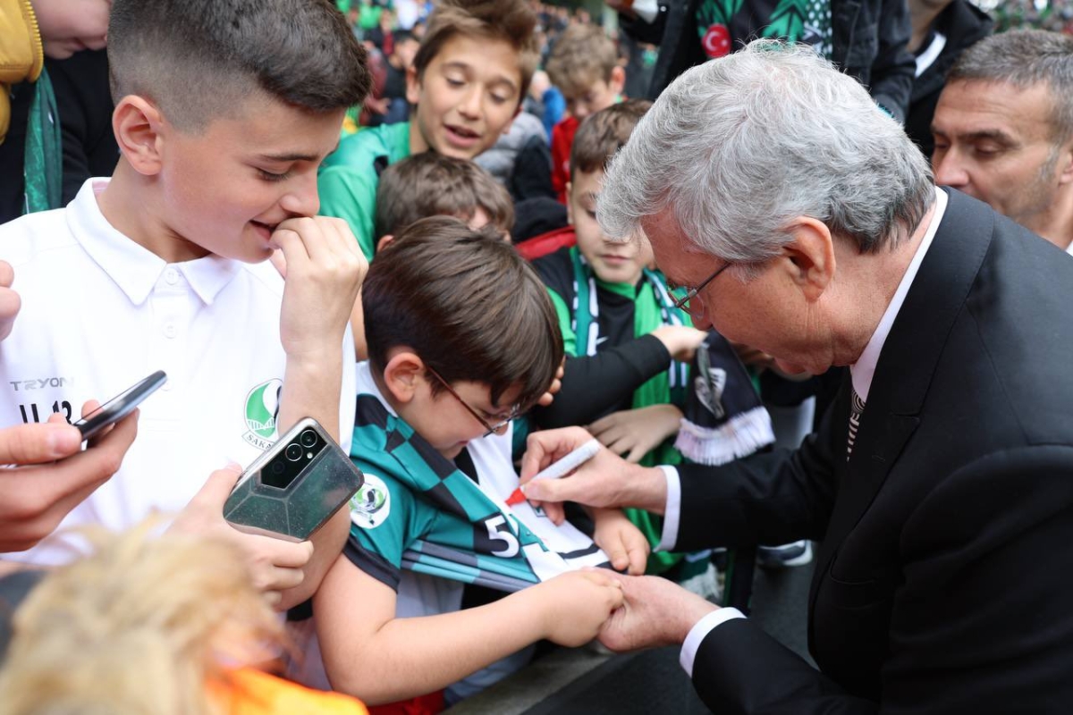 Ekrem Yüce ve Sakaryaspor