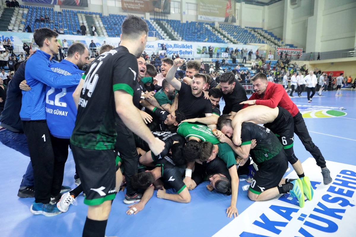 Hentbol'da bitime 5 saniye kala bitirici vuruş