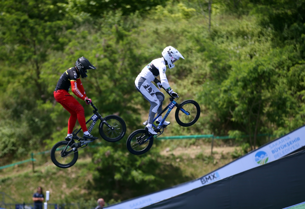 2023 BMX Avrupa Kupası'nın 9. etap yarışları Sakarya'da yapıldı