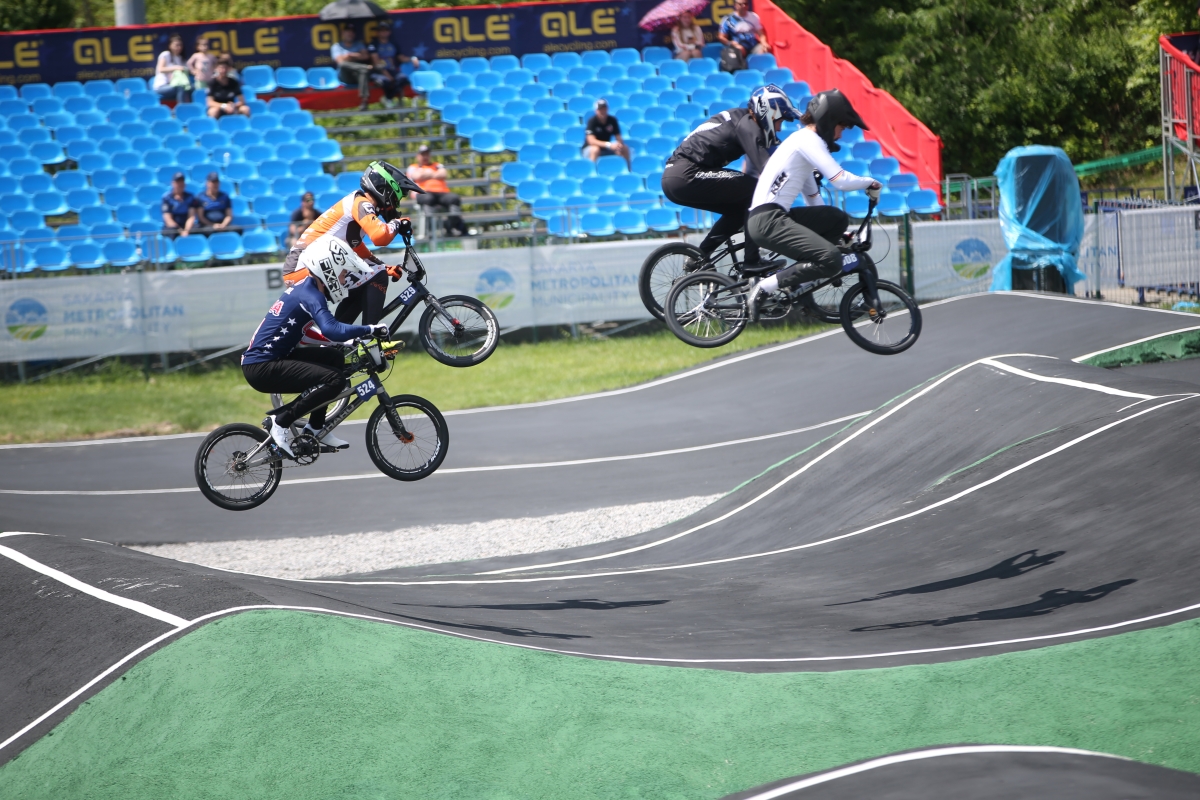 2023 BMX Avrupa Kupası'nın 9. etap yarışları Sakarya'da yapıldı