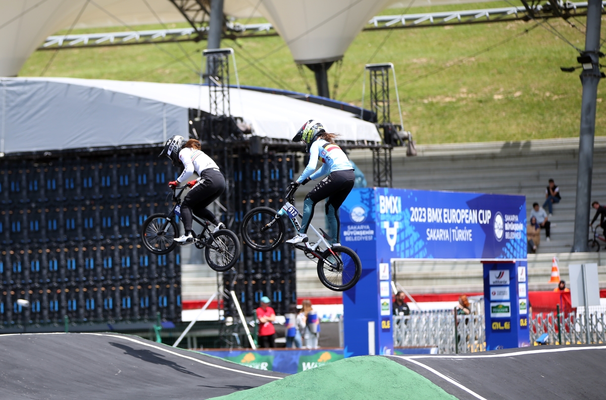 2023 BMX Avrupa Kupası'nın 9. etap yarışları Sakarya'da yapıldı