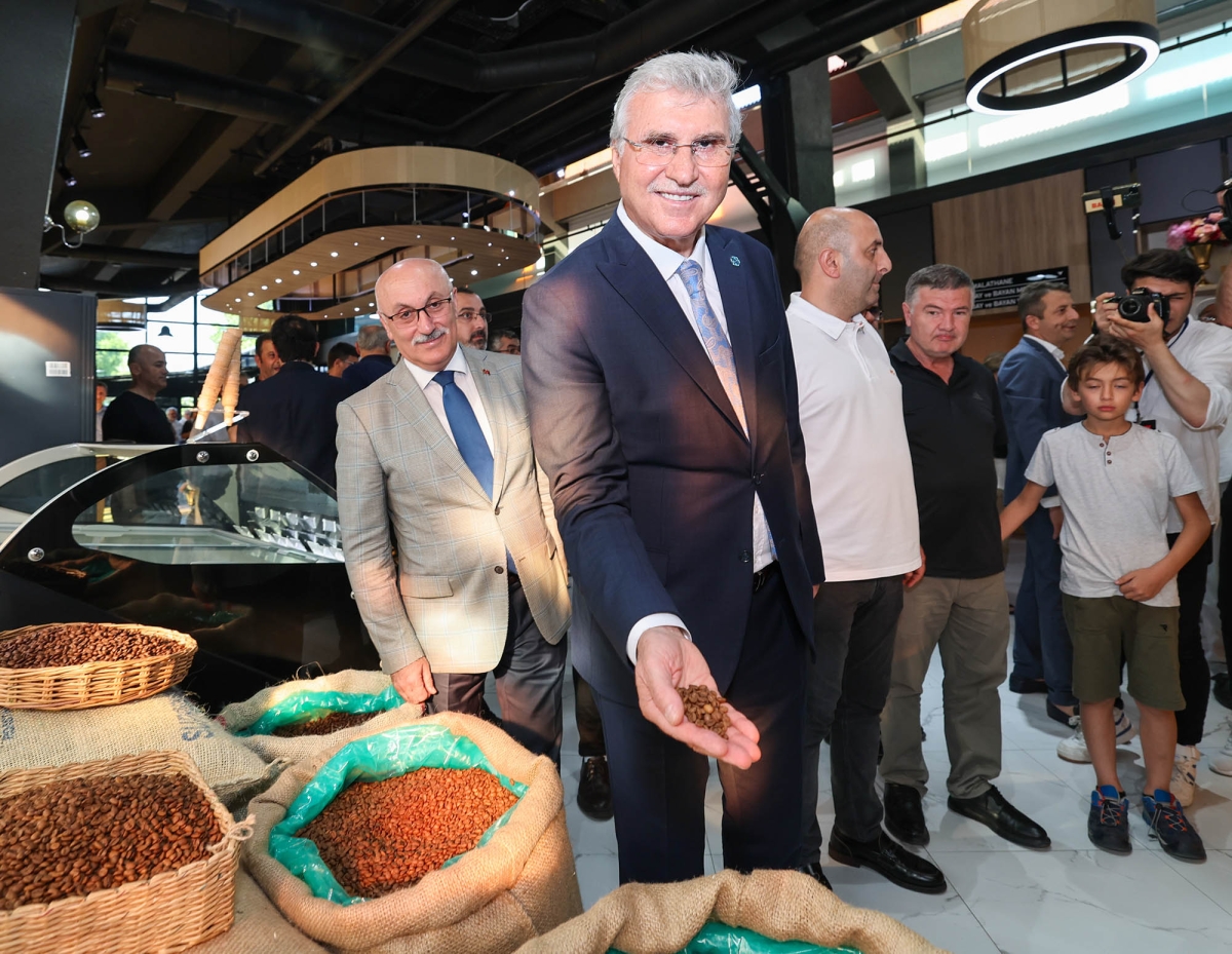 Nehir Çikolata hizmete açıldı. 