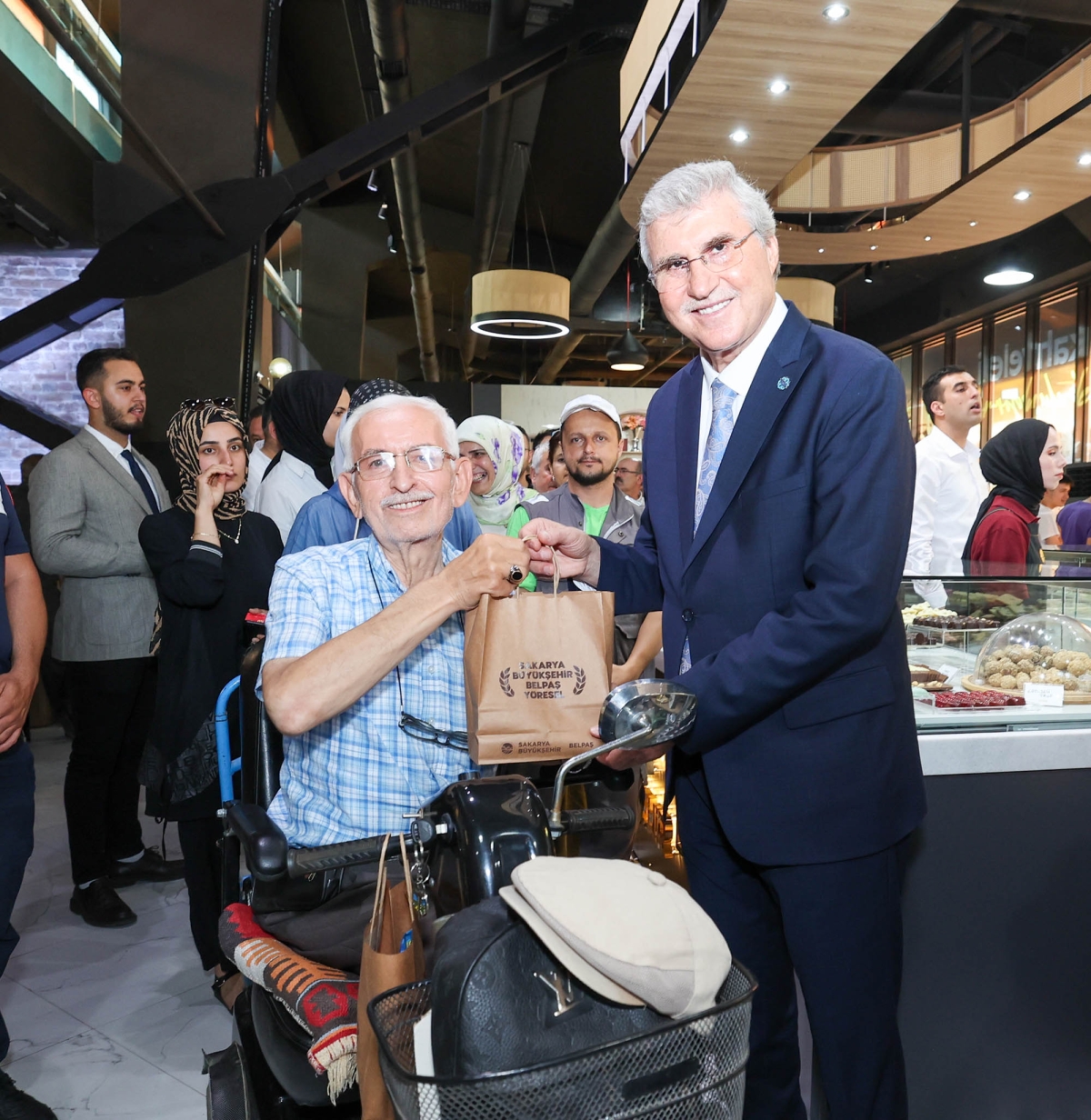 Nehir Çikolata hizmete açıldı. 