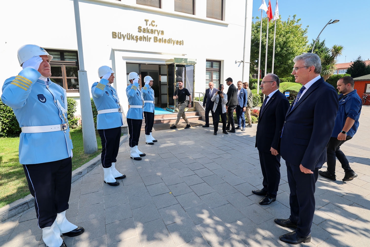 Başkan Yüce, Vali Karadeniz’i konuk etti