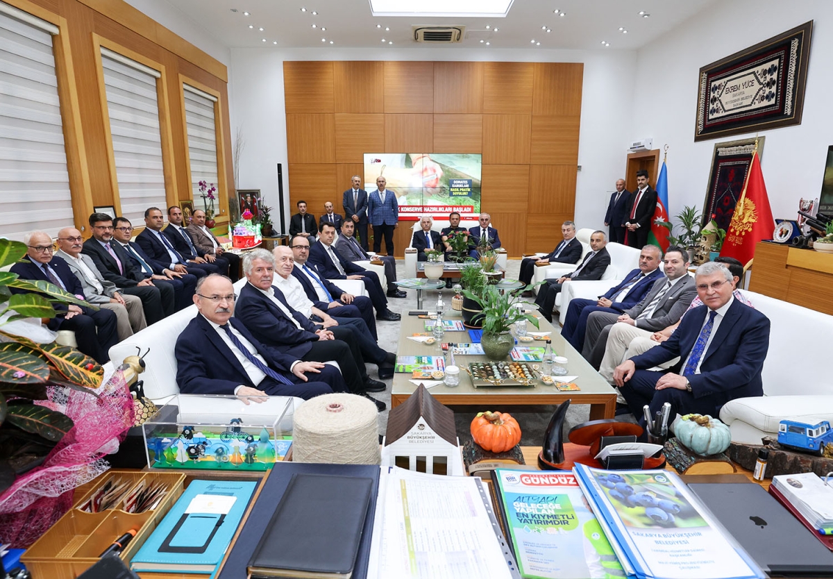 Başkan Yüce, Vali Karadeniz’i konuk etti