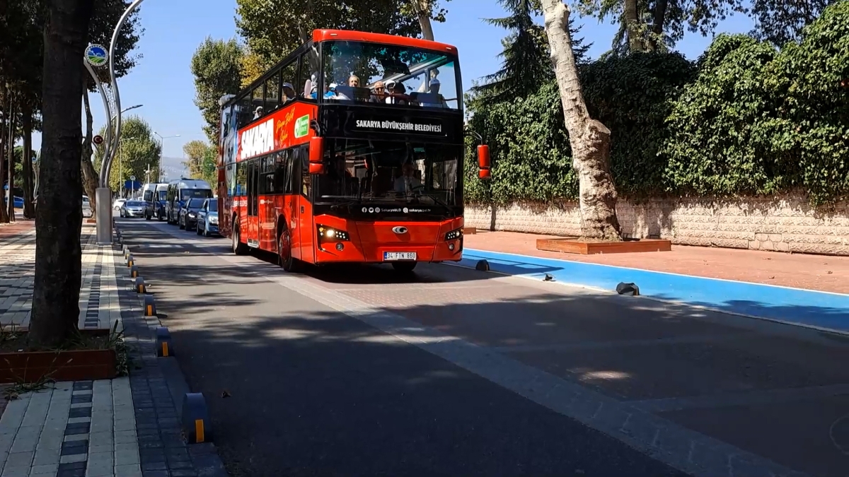 Sakarya'da turizm otobüsü hizmete girdi