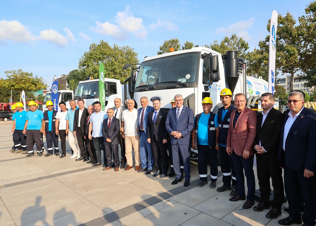 Büyükşehir filosuna 13 yeni araç