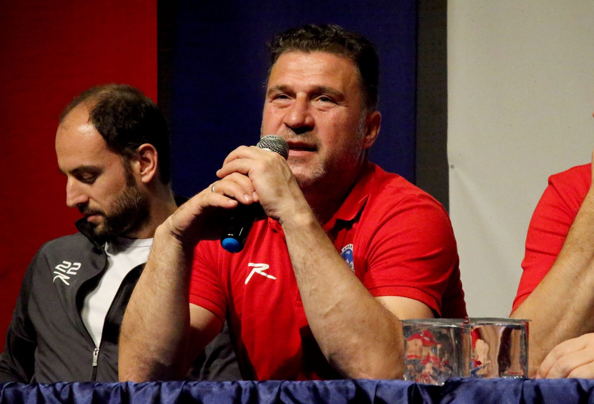 Büyükşehir hentbol minik sporseverlerle buluştu