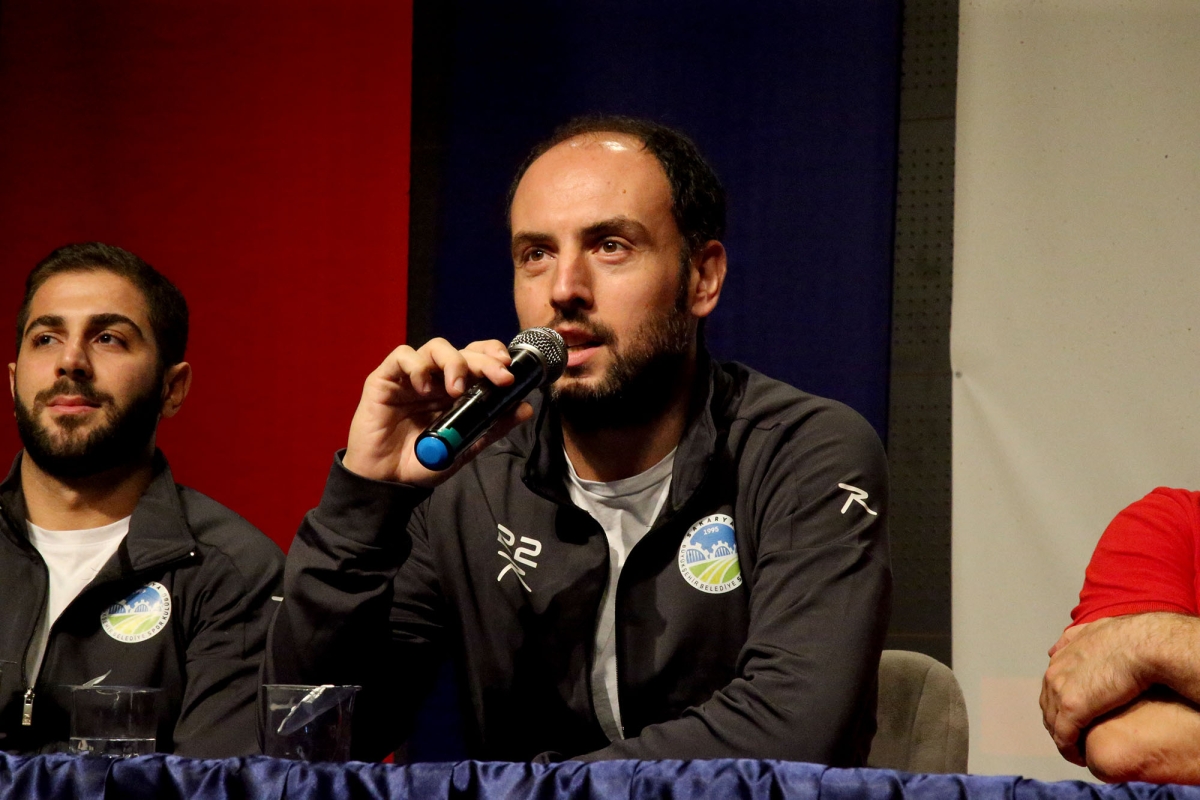 Büyükşehir hentbol minik sporseverlerle buluştu