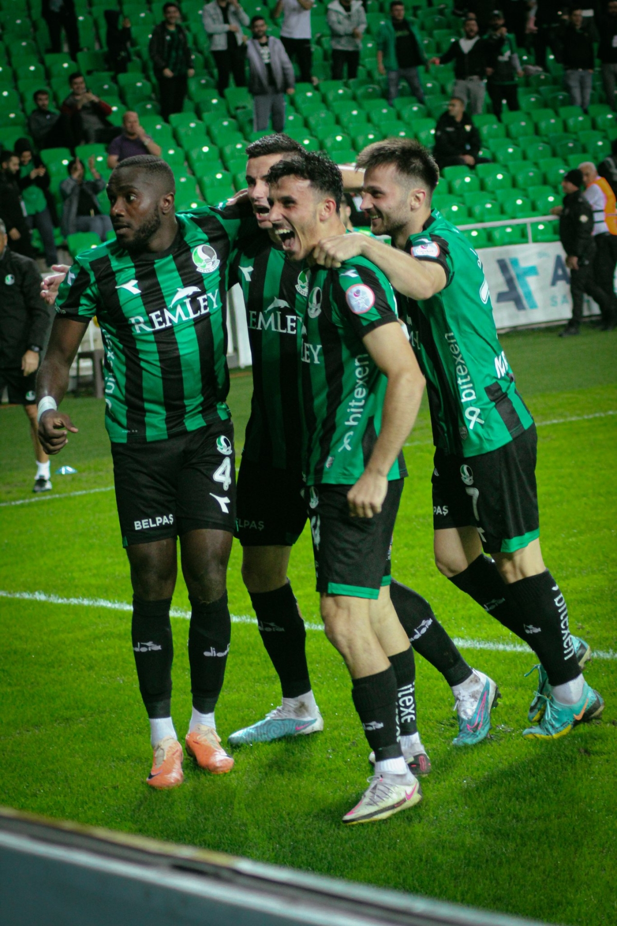 Kasongo Lidere Patladı
