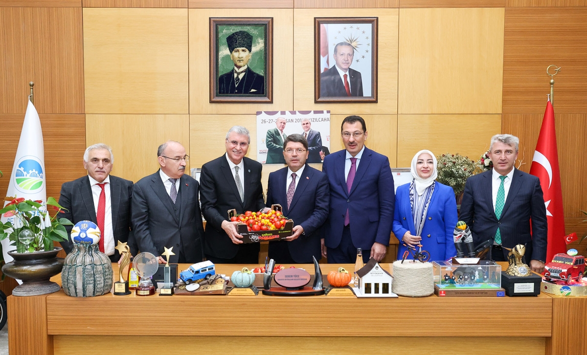 Adalet Bakanı Tunç, Sakarya'da