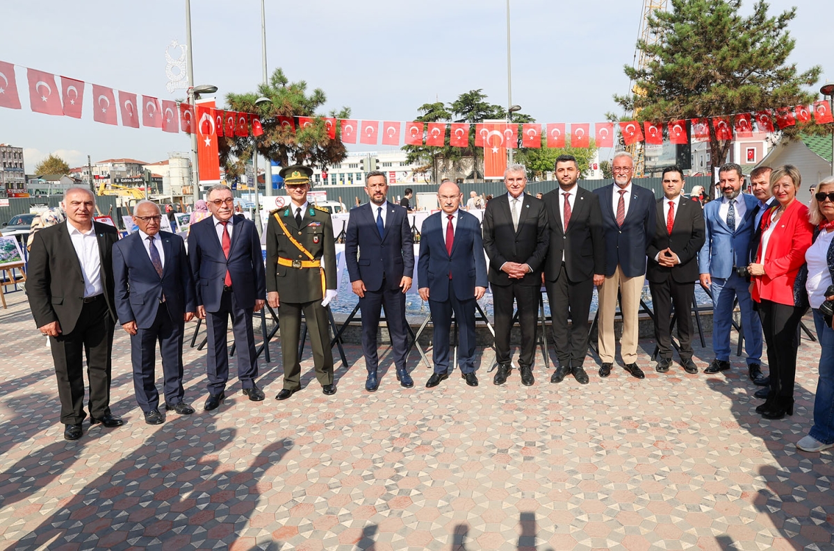 Coşkulu tören