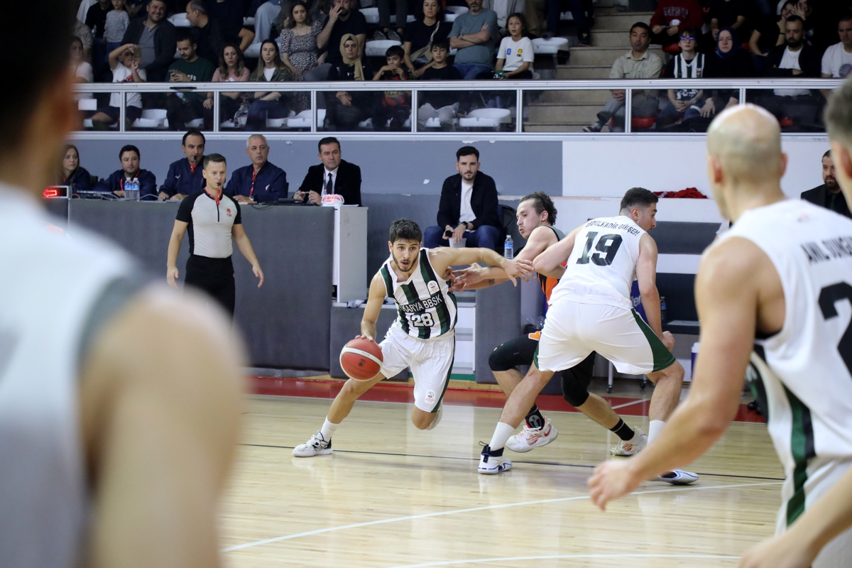 Büyükşehir Basket Sezona Galibiyetle Başladı